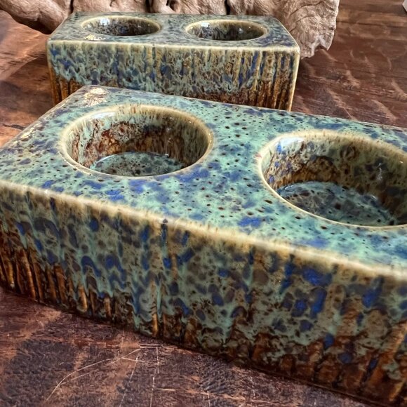Two Vintage Pier 1 Ceramic Tea Light Candle Holders With Textured Blue Green & R - Picture 1 of 8